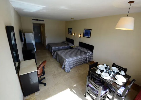 Family Suite Hill View